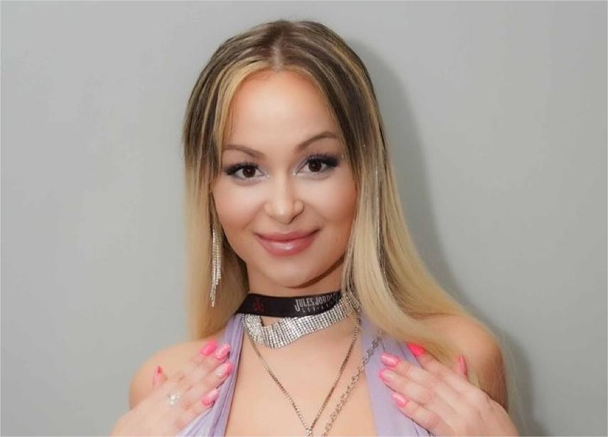 Katalina Kyle Age, Bio & Career 2025: Full Story